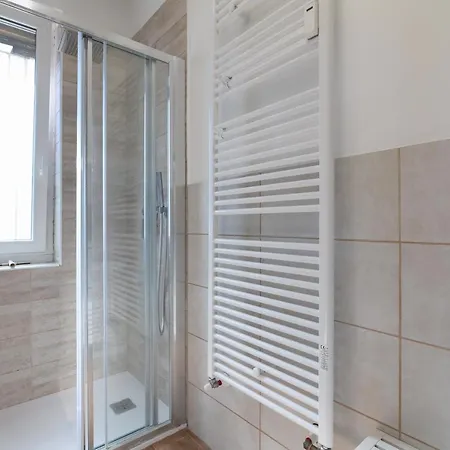 Primopiano - Novara 公寓 *