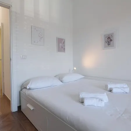 Primopiano - Novara 公寓